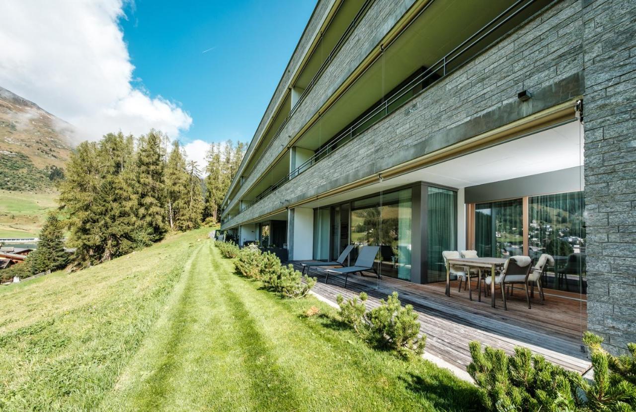 Luxury Panorama Apartment With Alpengold Spa Access Davos Bagian luar foto